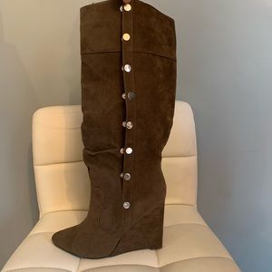 Olive green mid calve shoe boot